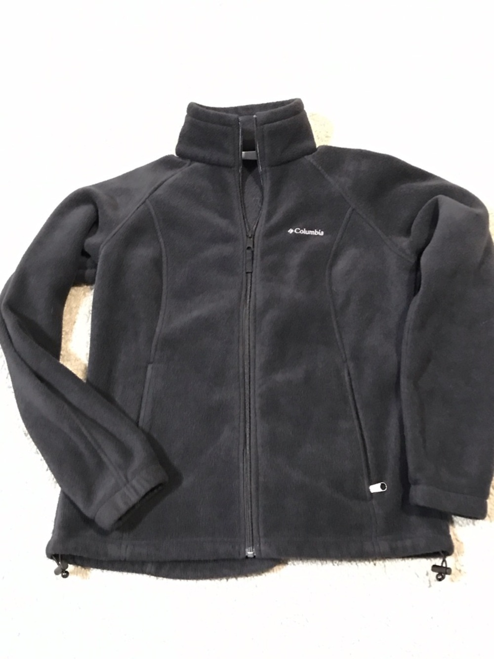 Womens preowned Columbia fleece zip up  jacket - medium- Warm!
